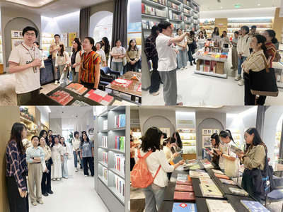 参观中信书店.jpg