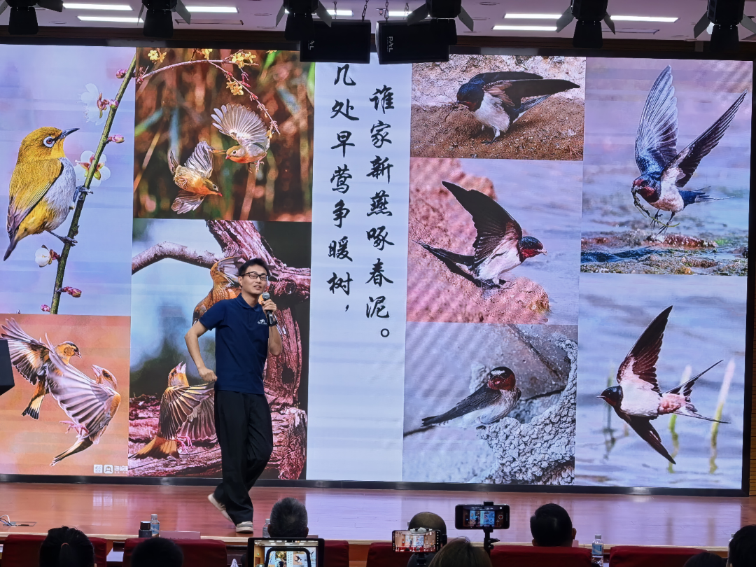 图8-王传奇进行科普知识分享.png